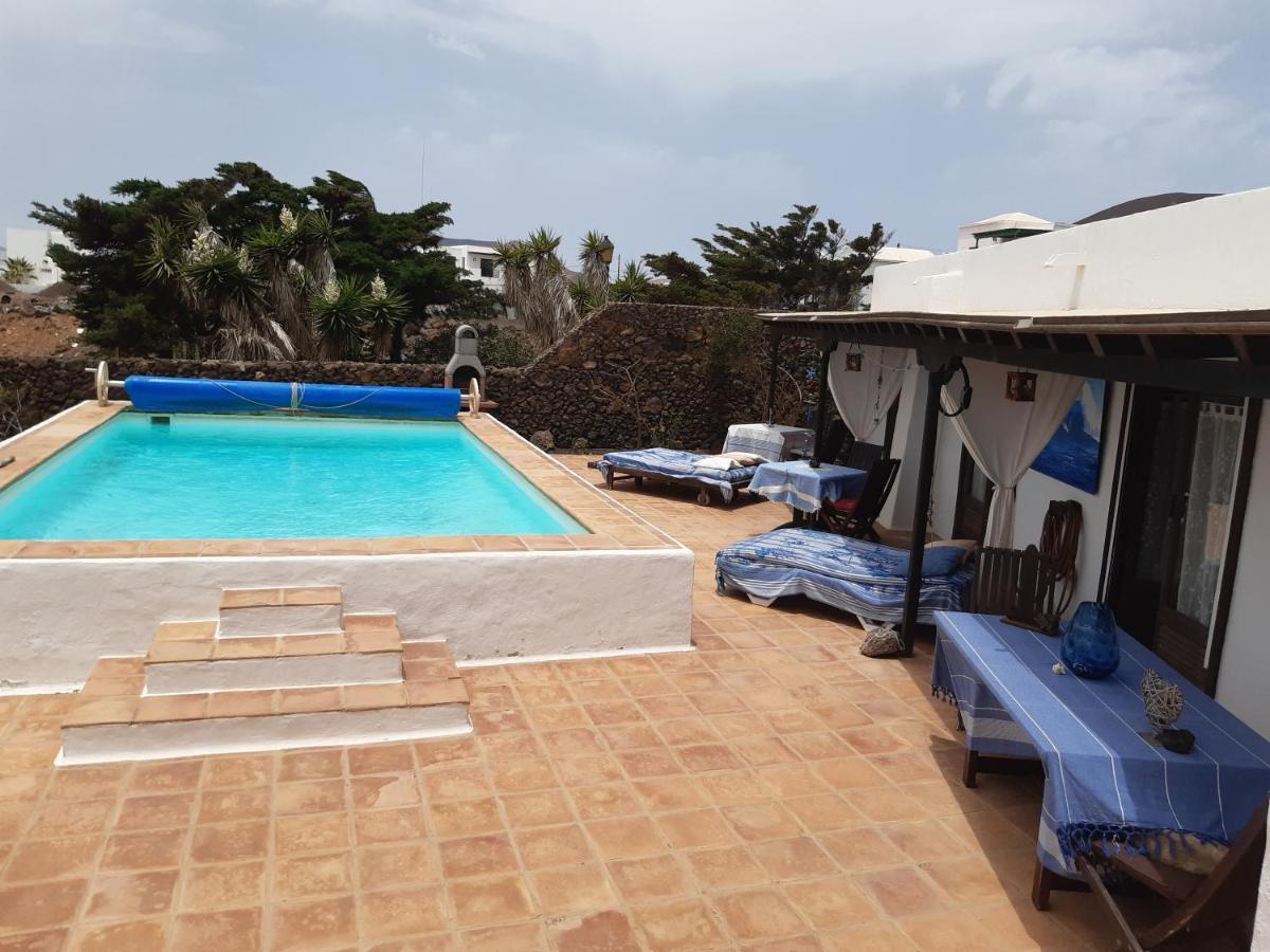 ティアス Tipica Lanzarote House Only Adults Bed & Breakfast エクステリア 写真