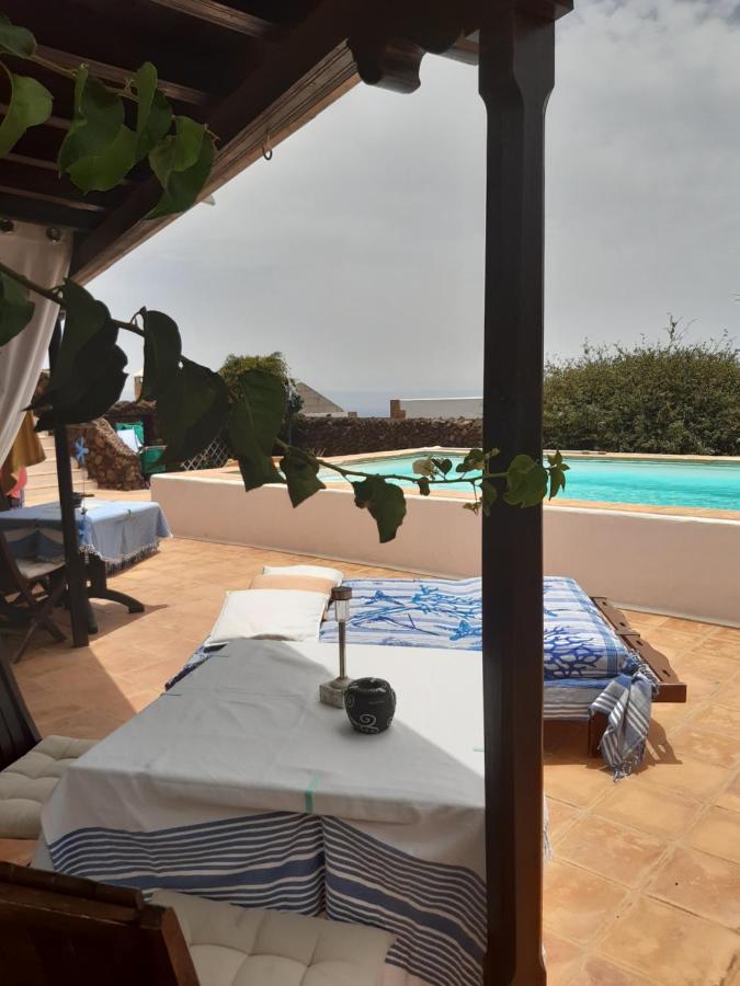 ティアス Tipica Lanzarote House Only Adults Bed & Breakfast エクステリア 写真