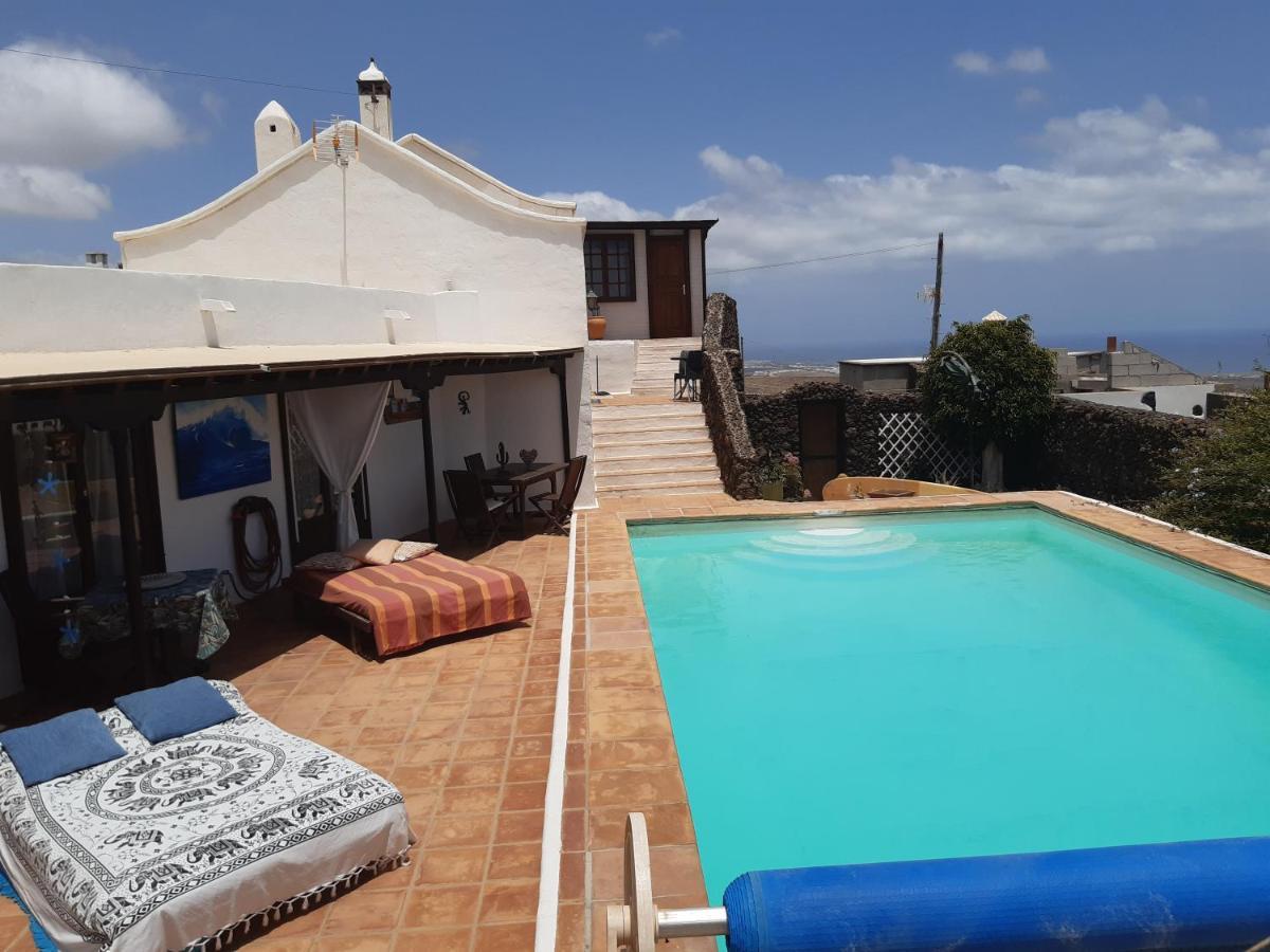 ティアス Tipica Lanzarote House Only Adults Bed & Breakfast エクステリア 写真