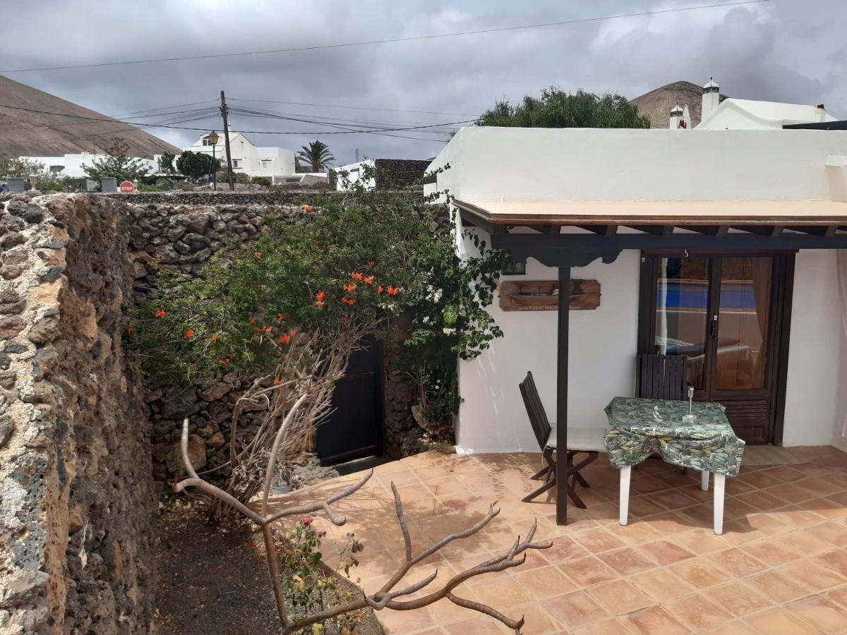 ティアス Tipica Lanzarote House Only Adults Bed & Breakfast エクステリア 写真