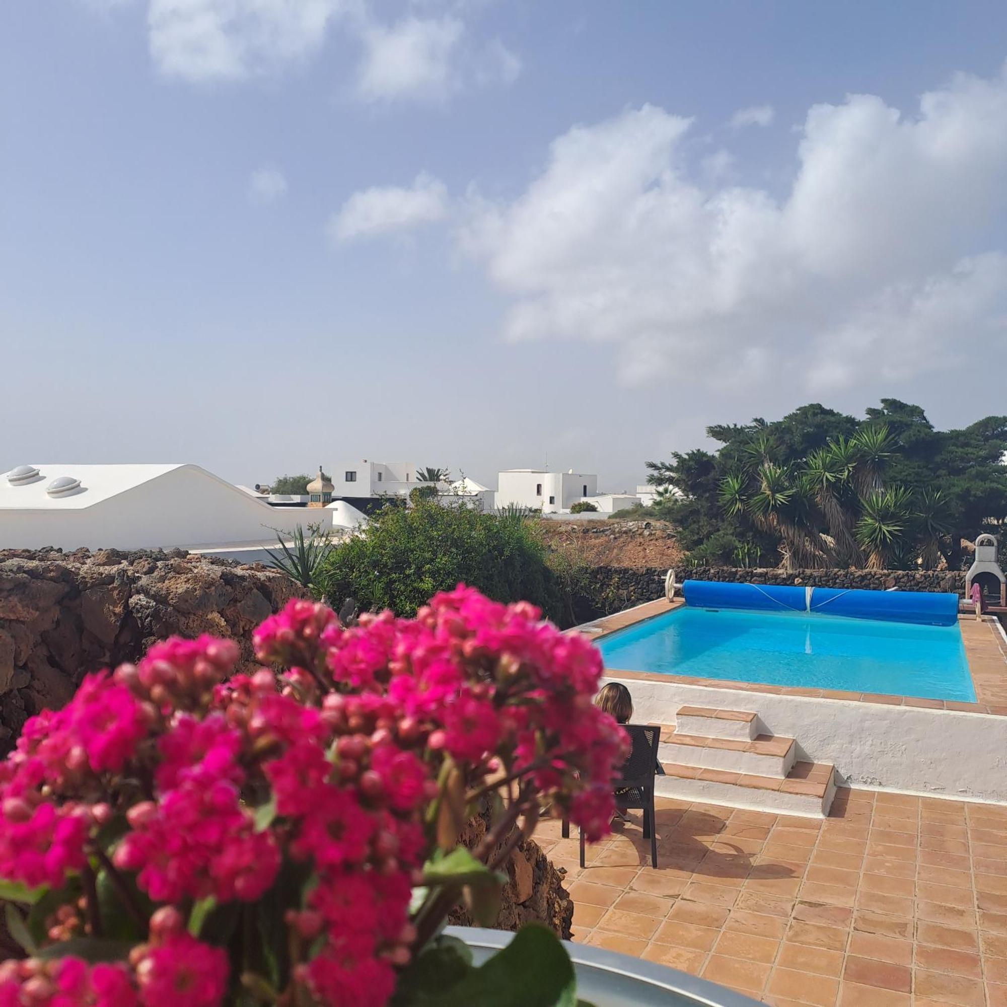 ティアス Tipica Lanzarote House Only Adults Bed & Breakfast エクステリア 写真